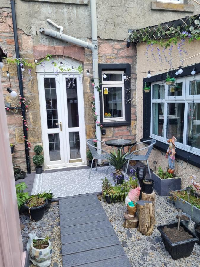 Nanny Bambi'S Highland Hoose Apartment Inverness Exterior photo